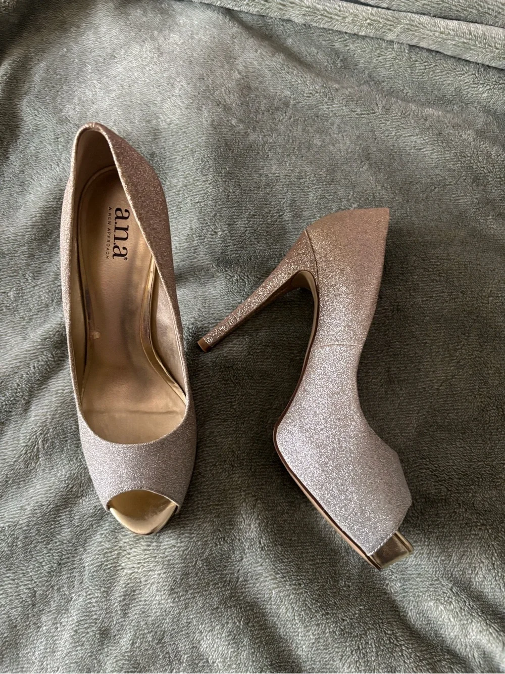 a.n.a Glitter Peep-Toe Heels in Rose Gold Tone